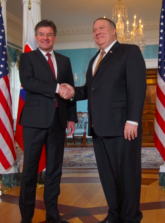 Snímka obrazovky 2018 11 15 o 5.50.49 Lajčák: OCHRANA východného krídla NATO nás SPÁJA s USA