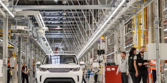 Jaguar Land Rover v Nitre chce zlepšovať nielen výrobné