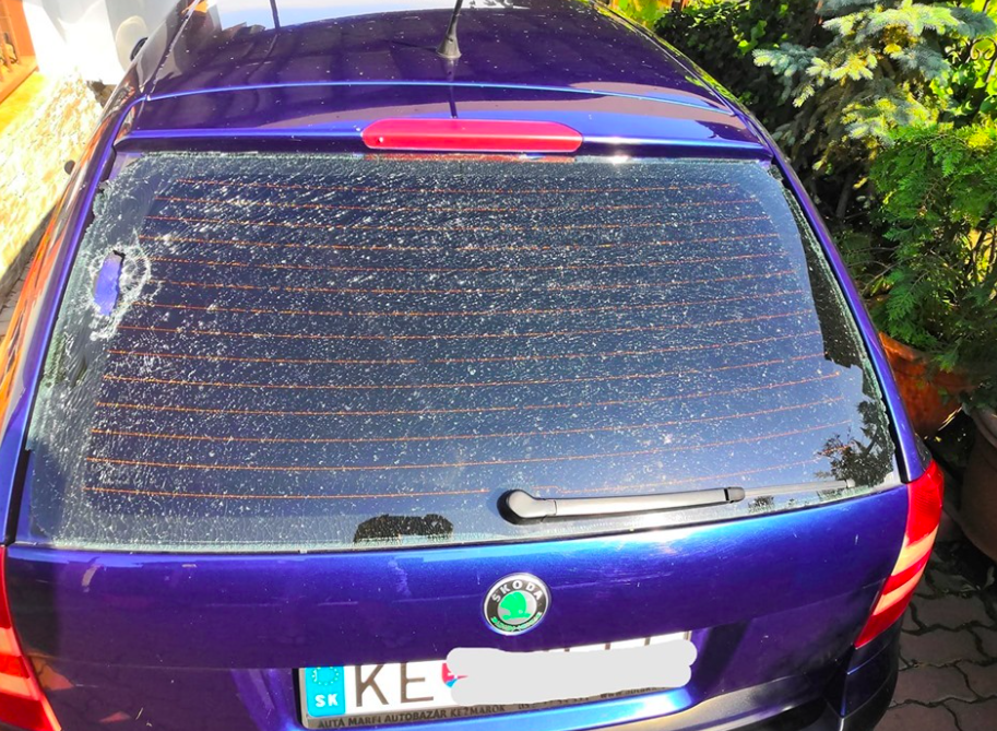 Snímka obrazovky 2019 06 29 o 14.44.20 Tisíce aút POŠKODENÝCH. Východom sa prehnala supercela s KRÚPAMI. TO musíte vidieť