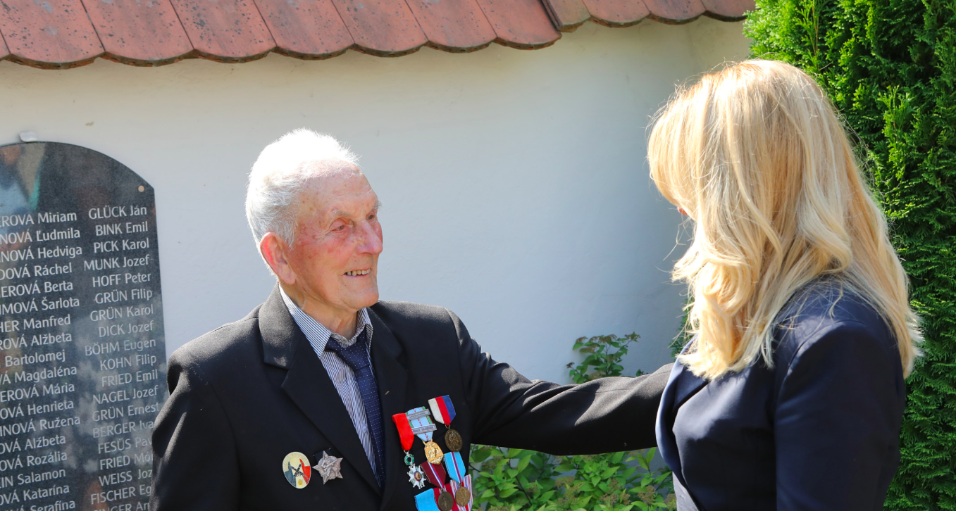 Snímka obrazovky 2019 08 30 o 7.20.48 PREZIDENTka: Bez povstania by sme neboli tým, čím sme. FOTOGALÉRIA