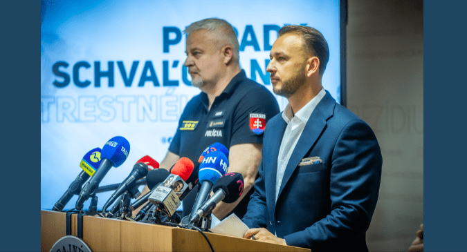 Snimka obrazovky 2024 05 24 o 14.53.41 Ja vidím iba postreleného mafiánskeho bossa aj mŕtvy Fico, dobrý Fico. NAKA už rieši 153 prípadov schvaľovania atentátu na premiéra (video)